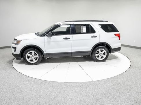 Used 2019 Ford Explorer 4WD w/ Class III Trailer Tow Package image 34