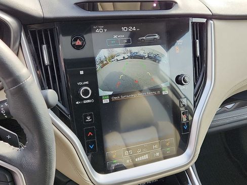 Used 2023 Subaru Outback Limited image 17