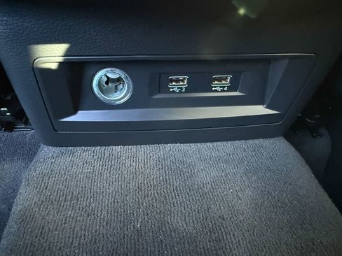 Used 2019 Audi Q8 Premium Plus w/ Premium Plus image 30