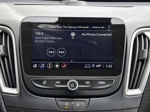 Used 2024 Chevrolet Malibu LT image 13