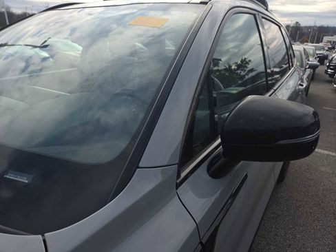 Used 2022 Kia Sorento SX image 11