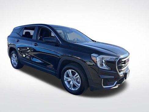 Used 2024 GMC Terrain SLE image 10