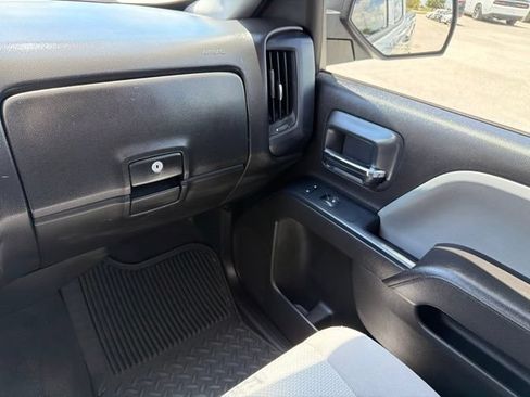 Used 2017 Chevrolet Silverado 1500 Custom w/ Custom Convenience Package RWD image 21
