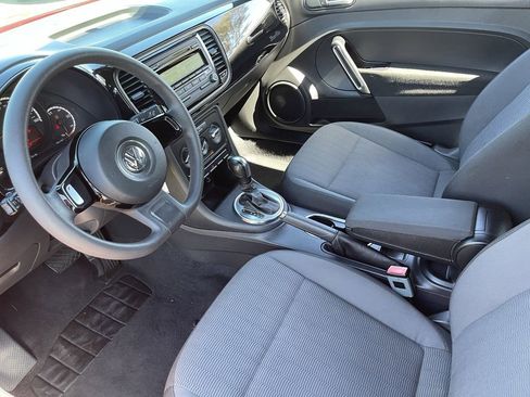 Used 2014 Volkswagen Beetle 2.5 image 18