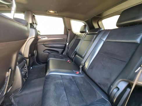 Used 2015 Jeep Grand Cherokee Altitude AWD/4WD image 11