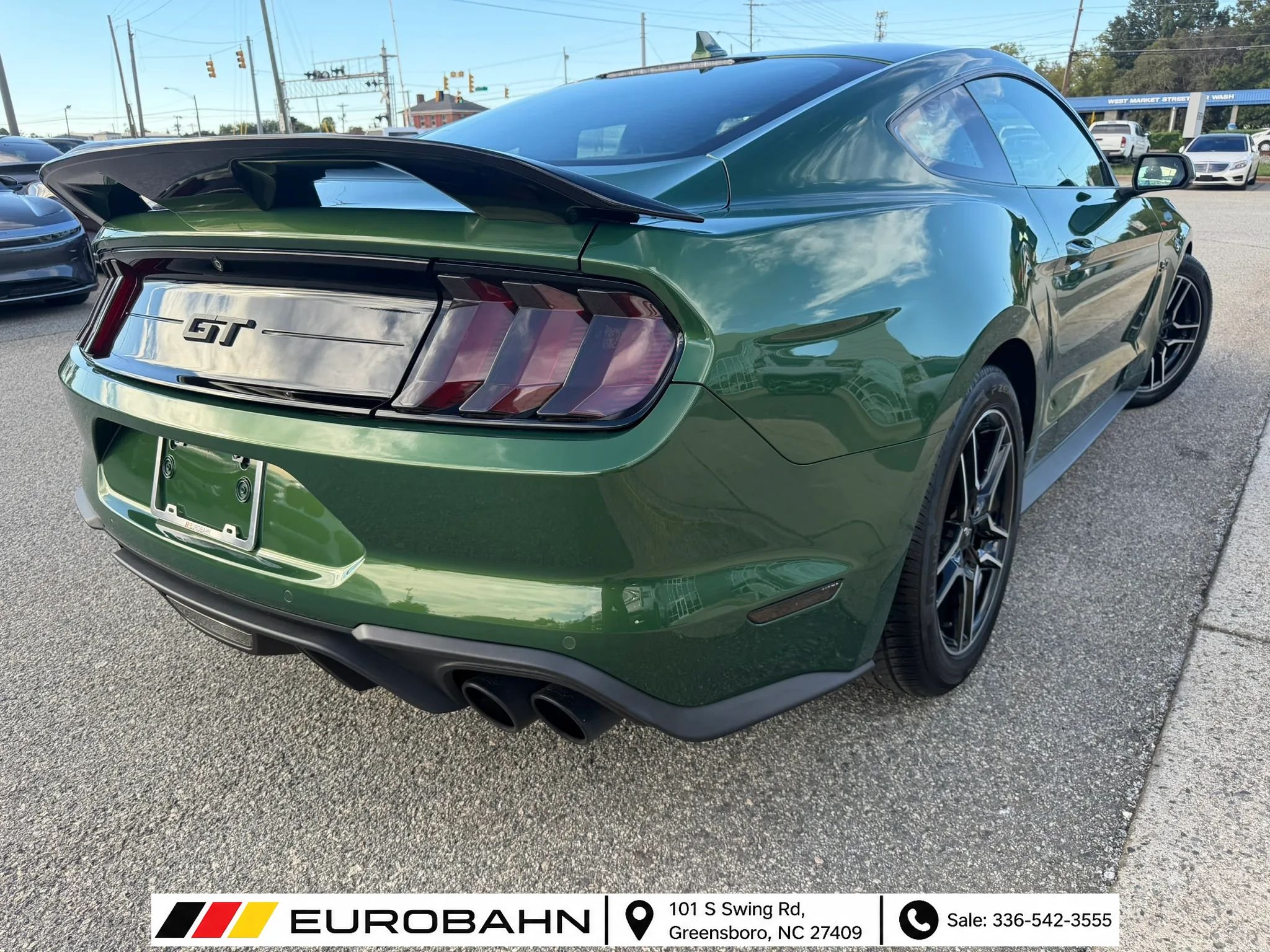 Used 2022 Ford Mustang GT Premium w/ Equipment Group 401A RWD image 5