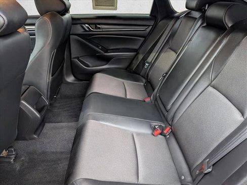 Used 2022 Honda Accord Sport image 17