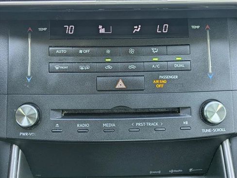 Used 2016 Lexus IS 200t image 15