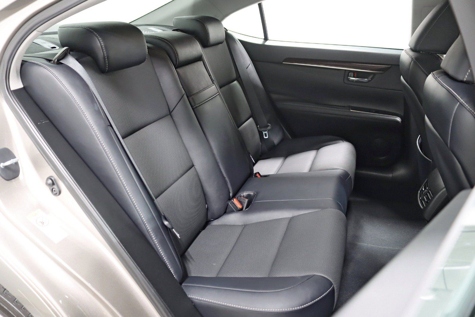 Used 2017 Lexus ES 350 w/ Premium Package FWD image 27