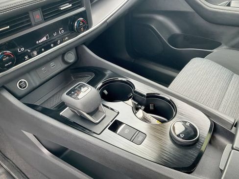 Certified 2023 Nissan Rogue SV AWD/4WD image 28