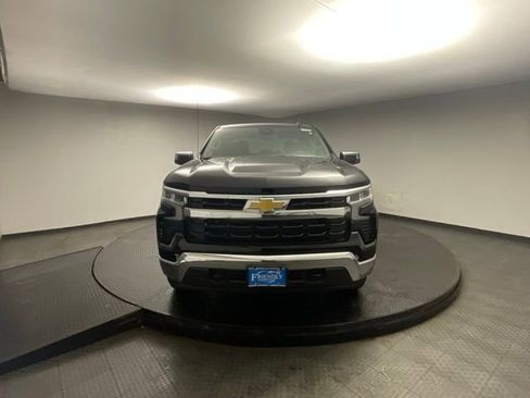 New 2026 Chevrolet Silverado 1500 LT w/ Z71 Off-Road Package image 2
