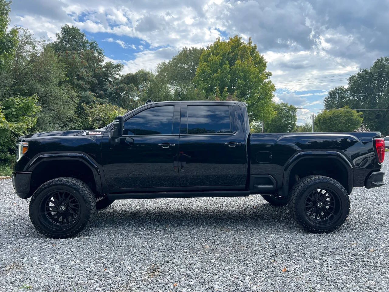 Used 2022 GMC Sierra 2500 AT4 w/ AT4 Premium Plus Package AWD/4WD image 4