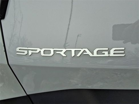 Certified 2023 Kia Sportage X-Pro Prestige image 31