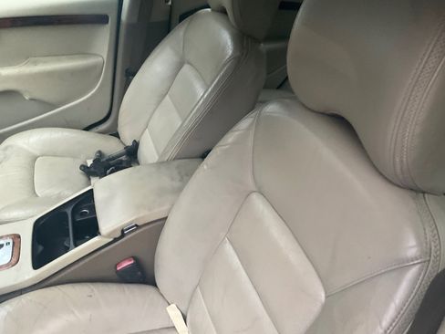 Used 2008 Volvo XC70 3.2 image 19