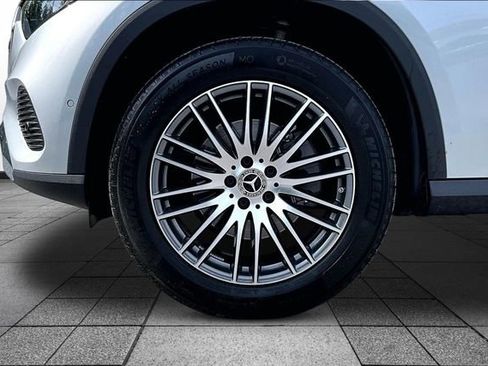 Certified 2026 Mercedes-Benz GLC 300 4MATIC image 37