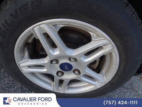 Used 2017 Ford Fiesta SE image 12