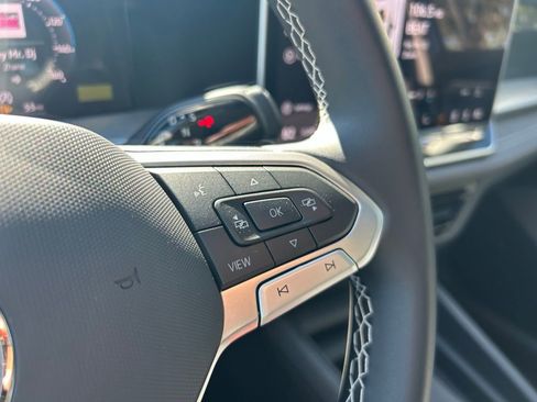 New 2026 Volkswagen Tiguan SE image 21