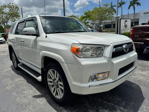 Used 2013 Toyota 4Runner Limited AWD/4WD image 3