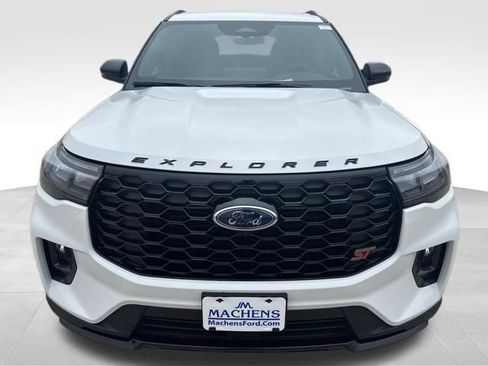 New 2026 Ford Explorer ST image 9
