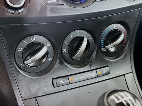 Used 2012 MAZDA MAZDA3 i Touring image 22