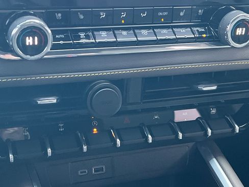 Used 2026 Chevrolet Colorado ZR2 w/ ZR2 Bison Edition image 20