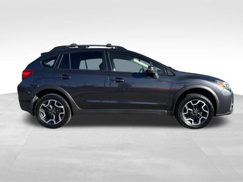 Used 2017 Subaru Crosstrek 2.0i Limited w/ Popular Package #2 image 9