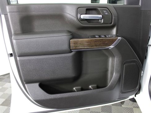 Used 2023 GMC Sierra 3500 SLE w/ SLE Convenience Package AWD/4WD image 16
