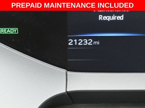 Certified 2025 Toyota Prius LE FWD image 17