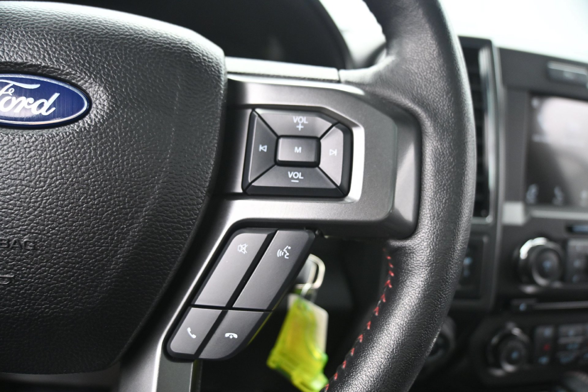 Used 2018 Ford F150 XLT w/ Equipment Group 302A Luxury AWD/4WD image 23