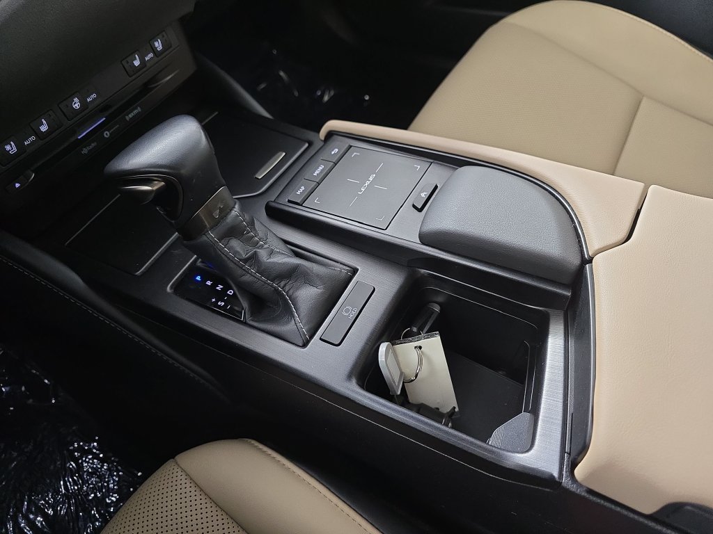 Used 2020 Lexus ES 350 w/ Premium Package FWD image 27