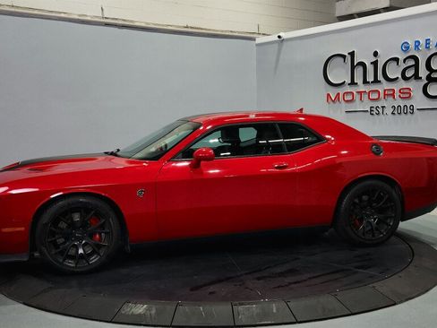 Used 2016 Dodge Challenger SRT Hellcat RWD image 6