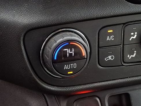 Used 2019 GMC Terrain SLT w/ Preferred Package AWD/4WD image 19