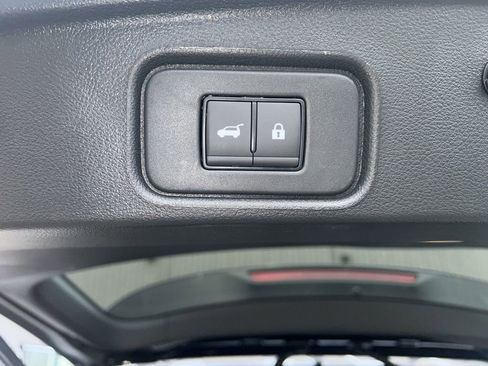 New 2026 Nissan Pathfinder Platinum image 31