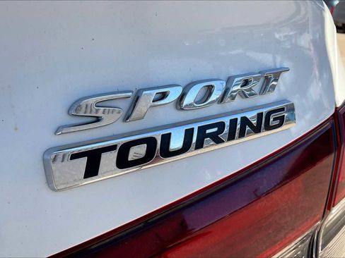 Certified 2025 Honda Civic Sport Touring image 15