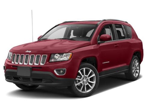 Used 2015 Jeep Compass Latitude image 1