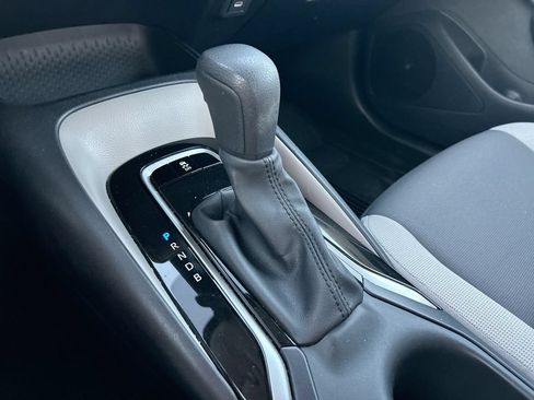 Used 2025 Toyota Corolla LE FWD image 25