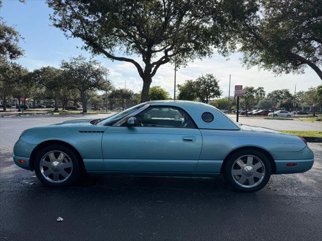 Used 2002 Ford Thunderbird RWD image 3