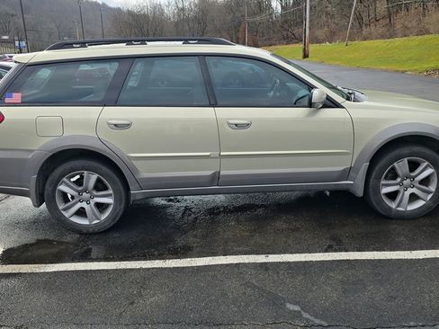 Used 2005 Subaru Outback 3.0R L.L. Bean image 6