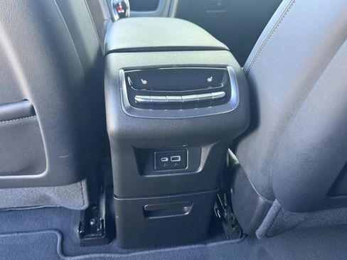 Used 2023 Cadillac XT6 Premium Luxury w/ Technology Package image 19