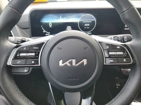Used 2024 Kia Seltos SX w/ SX Sunroof Package AWD/4WD image 13