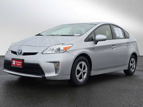 Used 2014 Toyota Prius Three image 7