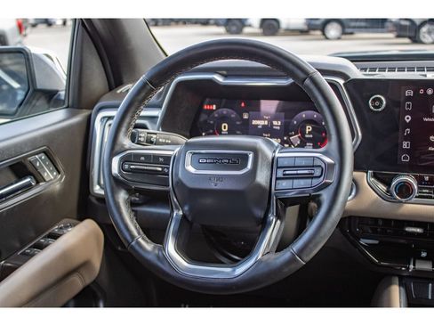 Used 2024 GMC Canyon Denali AWD/4WD image 35