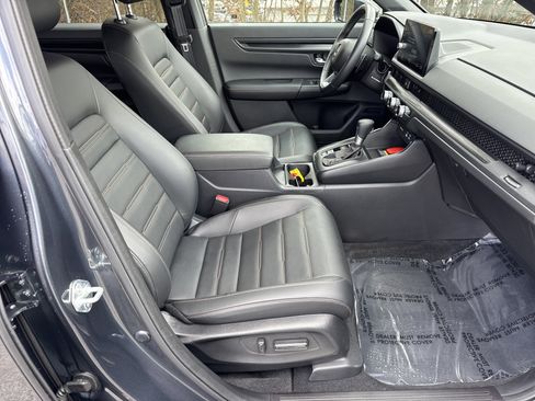 Used 2025 Honda CR-V Sport-L image 13