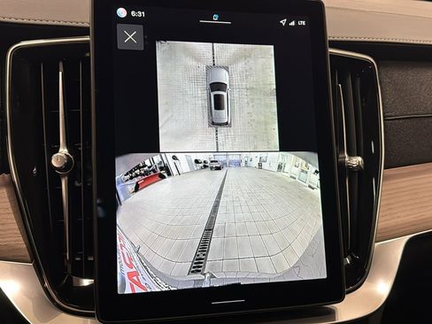 Used 2026 Volvo XC90 B5 Plus w/ Protection Package image 18