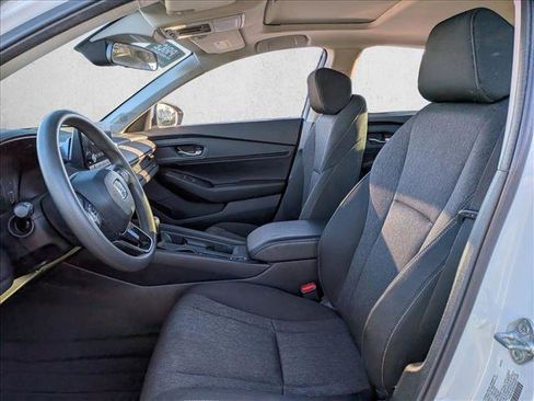 Used 2023 Honda Accord EX image 15