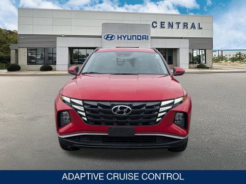 Used 2023 Hyundai Tucson SEL w/ Convenience Package image 2