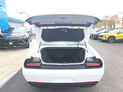 Used 2022 Dodge Challenger SRT Hellcat w/ Plus Package image 6