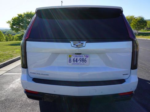 Used 2021 Cadillac Escalade ESV Sport w/ Driver Assist Tech Package image 13