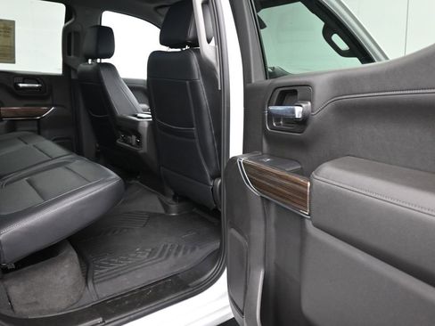 Used 2021 Chevrolet Silverado 1500 LT Trail Boss image 12