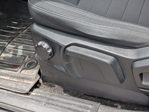 Used 2019 Ford Ranger XL w/ Equipment Group 101A Mid RWD image 21